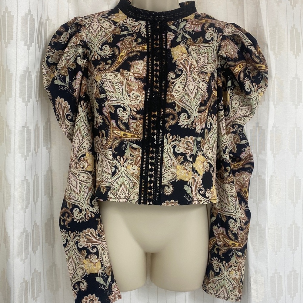A. PEACH puff sleeves top Size Large